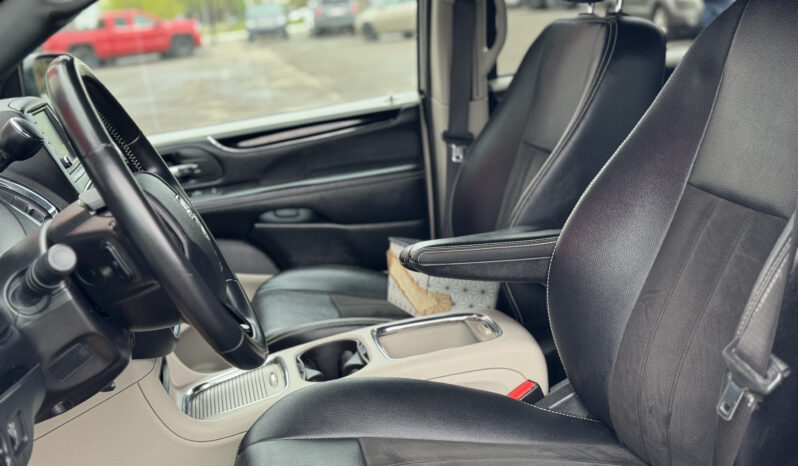 
2019 DODGE GRAND CARAVAN SXT full									
