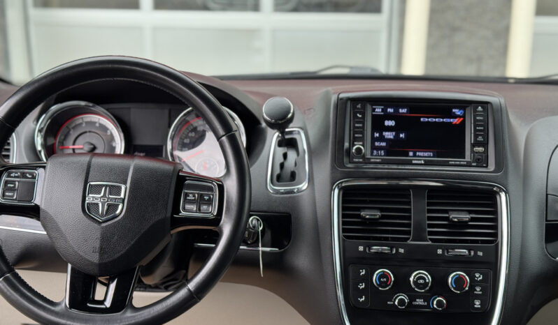 
2019 DODGE GRAND CARAVAN SXT full									
