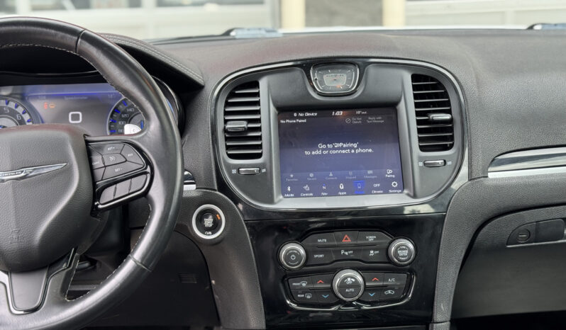 
2022 CHRYSLER 300 full									