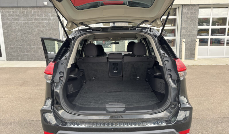 
2017 NISSAN ROGUE full									