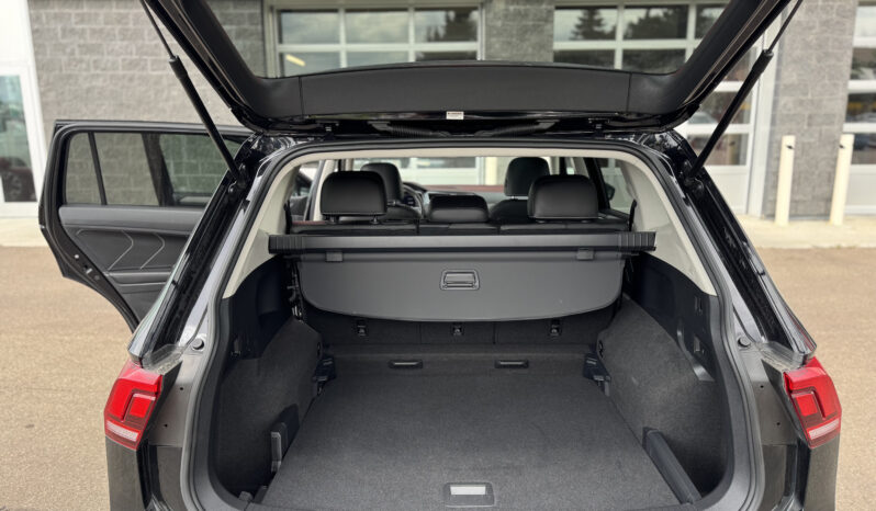 
2022 VOLKSWAGEN TIGUAN full									