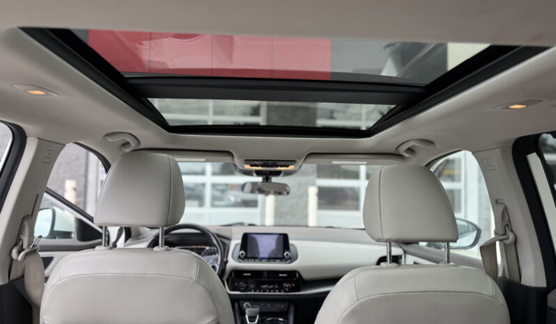 
2021 NISSAN ROGUE full									