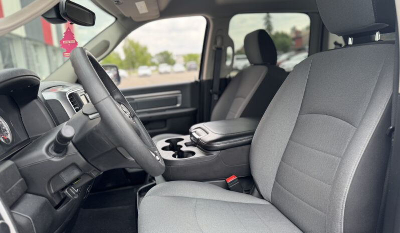 
2023 RAM 1500 CLASSIC full									