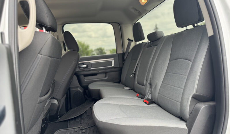 
2023 RAM 1500 CLASSIC full									