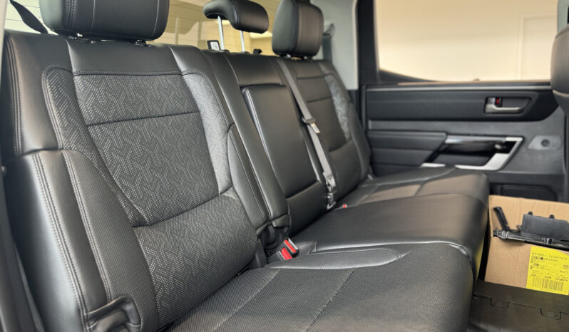 
2023 TOYOTA TUNDRA full									