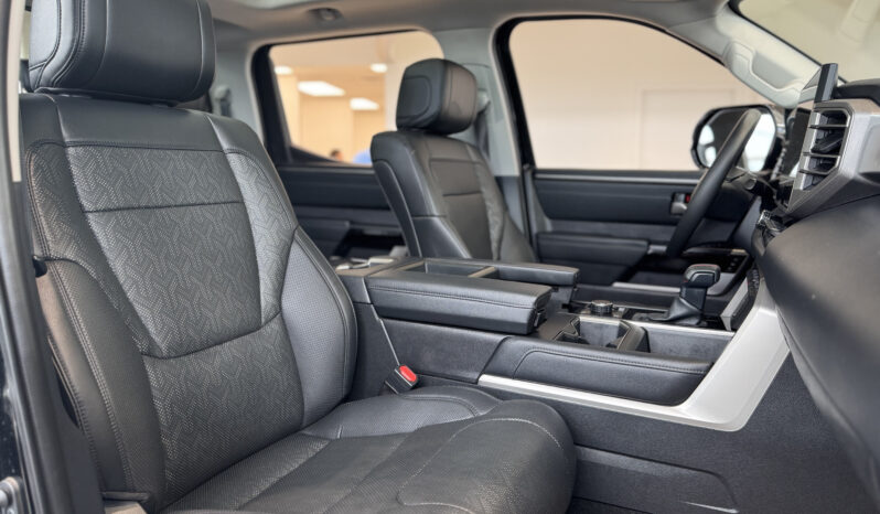 
2023 TOYOTA TUNDRA full									