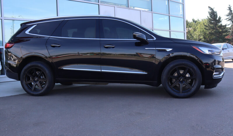 
2020 Buick Enclave full									