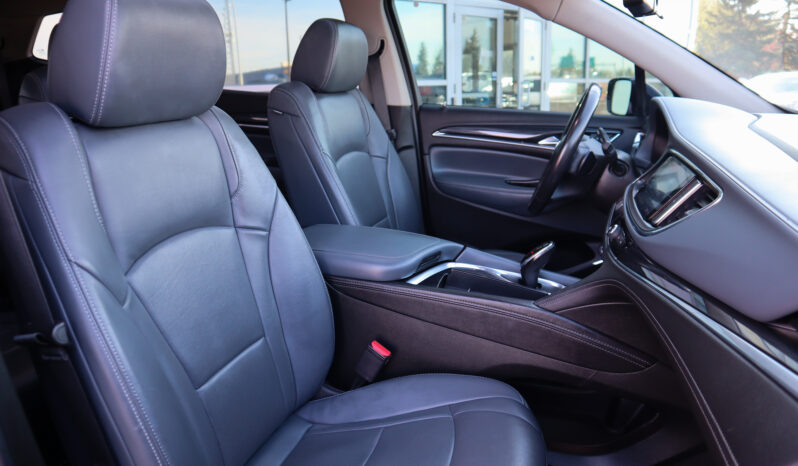 
2020 Buick Enclave full									