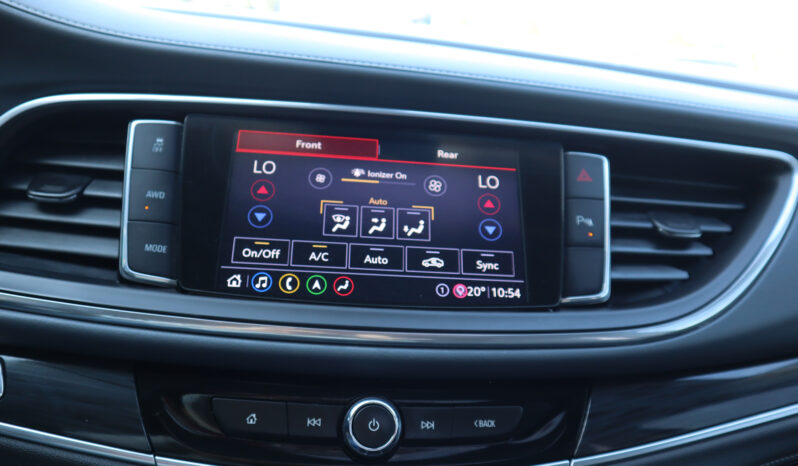 
2020 Buick Enclave full									