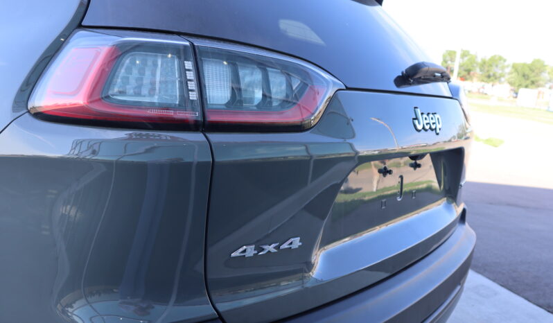 
2022 JEEP CHEROKEE SPORT full									