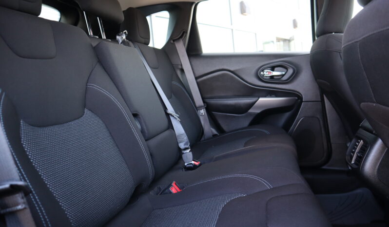 
2022 JEEP CHEROKEE SPORT full									