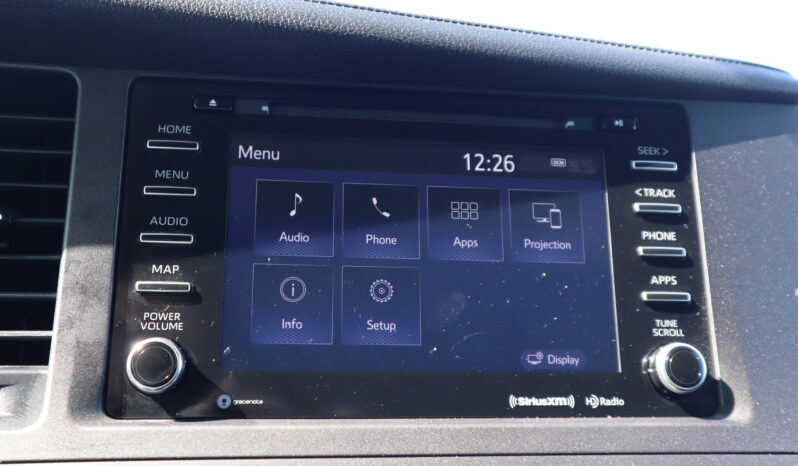2020 TOYOTA SIENNA SE full