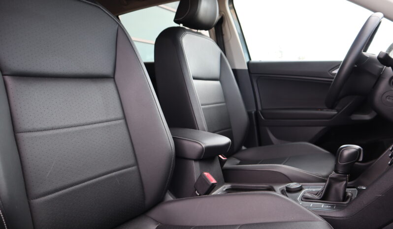 
2021 VOLKSWAGEN TIGUAN full									