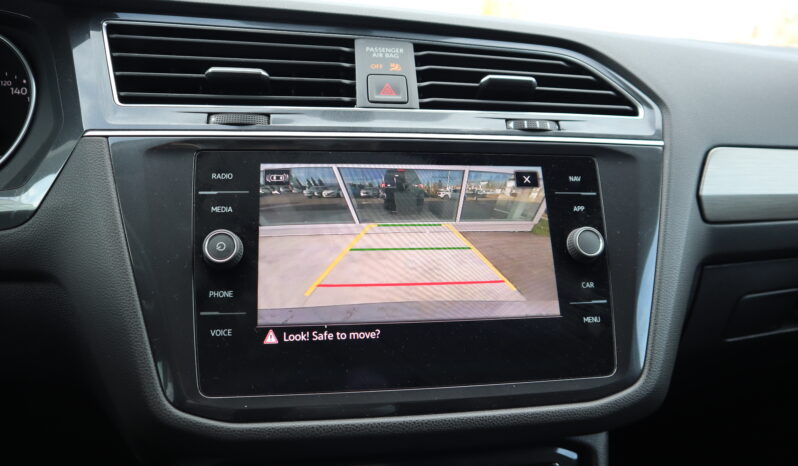 
2021 VOLKSWAGEN TIGUAN full									