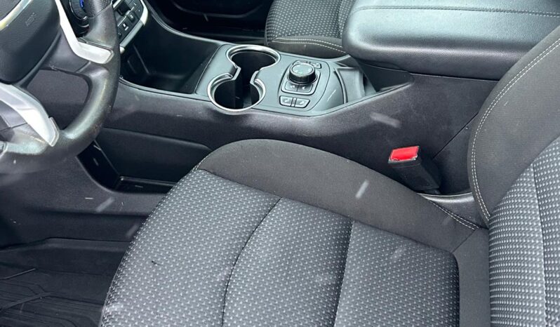 
2024 GMC TERRAIN SLE full									