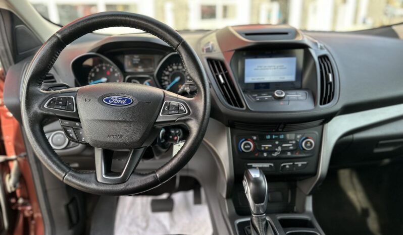 
2018 FORD ESCAPE SEL full									